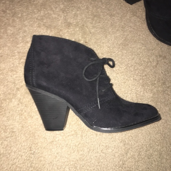 Booties - Picture 3 of 4